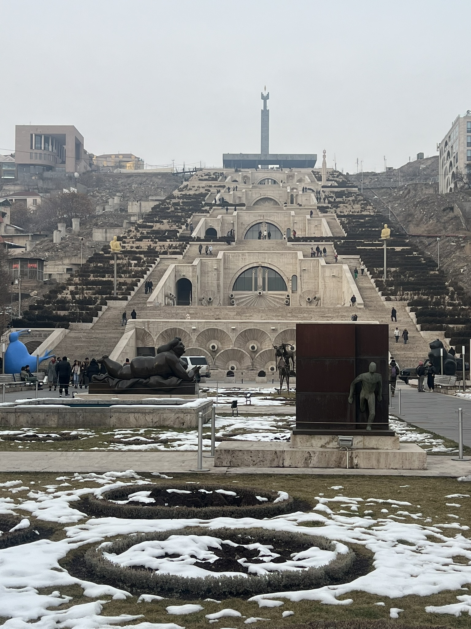 Le Cascade, il monumento cruciale della Città, il monumento TOP di Yerevan: il cuore rosa dell'Armenia