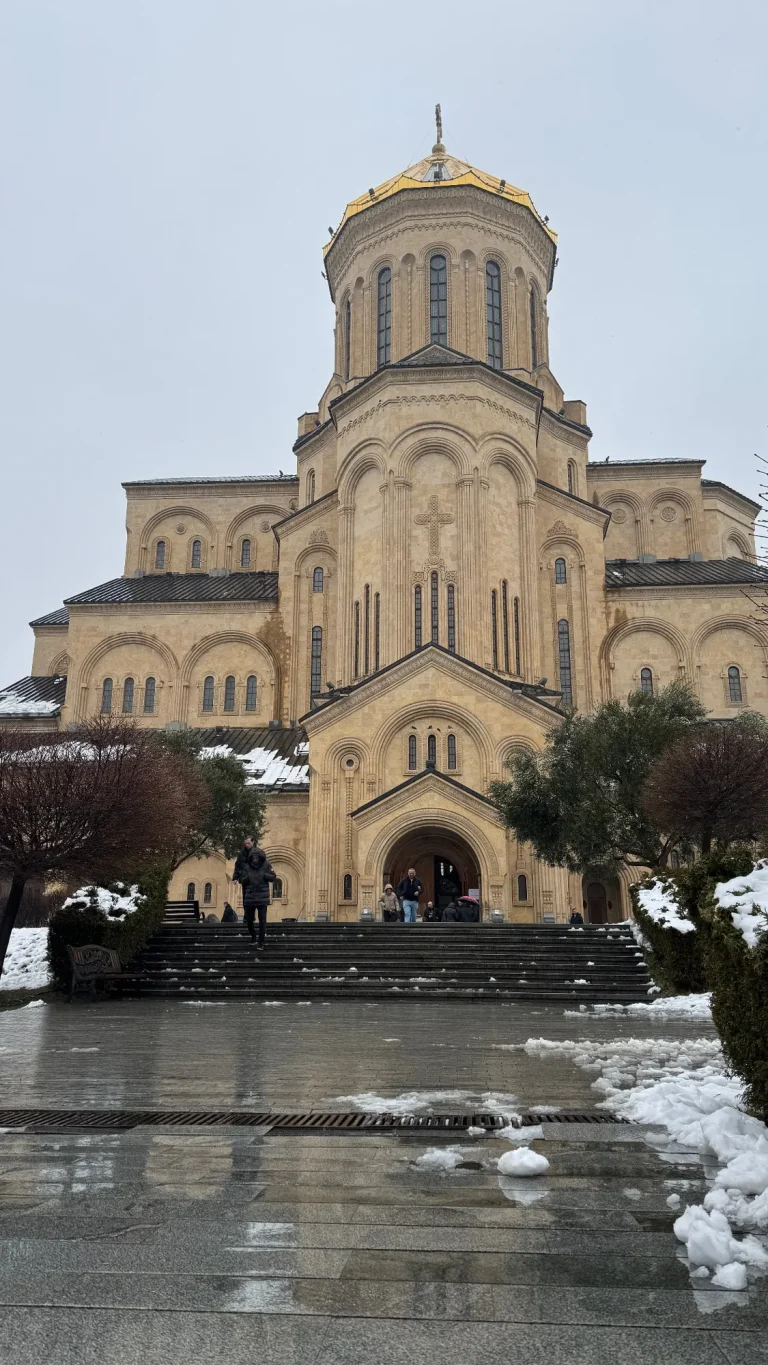 La cattedrale della Santissima Trinità a Tbilisi